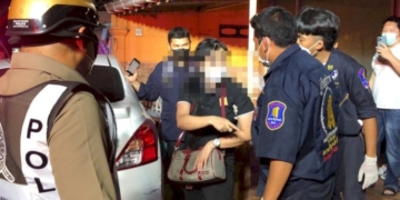 “สาวฮอทพอท”-เมาซิ่งเก่งชนรถจักรยานยนต์”หนุ่มร้านเก่งมือถือ”-เจ็บสาหัส-พร้อมกับแฟนสาว-รวม-3-ราย