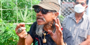 “เสี่ยเปี๊ยก-สตางค์”-ทำบุญวิสาหกิจชุมชนกัญชงกัญชาศึกษา-หลังแม่ป่วยจนหาย-เชื่อต้านโควิดได้