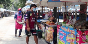แม้ไม่มีสาดน้ำ-ประแป้ง-แต่สงกรานต์หาดบางแสนยังคึกคัก-คาดเงินสะพัดนับ-10-ล้านบาท