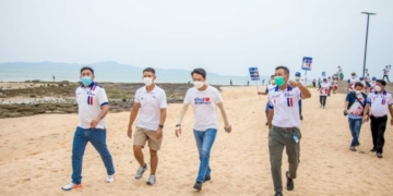 'ปรเมศวร์'-ผู้สมัครนายกเมืองพัทยา-ลุยหาเสียงผู้ประกอบการร่มเตียงชายหาด