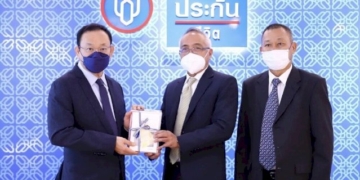 ไทยประกันชีวิต-มอบหนังสือเครือมติชนสู่-80-โรงเรียน-หวังสร้างแรงบันดาลใจเยาวชนทั่วไทย