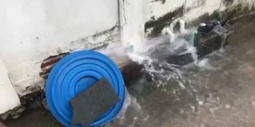 มันมาอีกแล้ว-“โจรมิเตอร์น้ำ”-ตระเวนป่วนชุมนุมตลาดฉลองคืนเดียว-2-หลังรวด