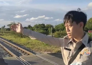 “โจรแสบ”-ขโมยลักตัดสายไฟฟ้าทั้งบนดินใต้ดิน-จนท.การรถไฟต้องมายืนโบกรถแทนไม้กั้นให้สัญญาณ 