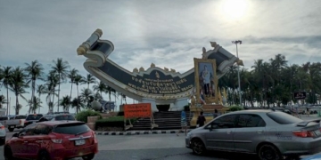 นทท.แห่เที่ยวบางแสนช่วงหยุดยาว-ผู้ประกอบการหวังจากคลายล็อกโควิด-อยากให้มาเที่ยวกันเยอะๆ-(คลิป)