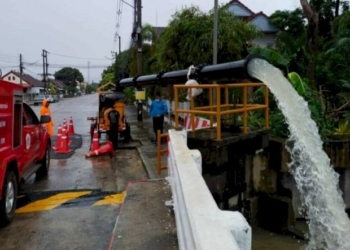 สังคมภูมิภาคตะวันออก….ฝากตำรวจจับปรับด่วน!-พวกมักง่ายกลับรถผิดกฎหมาย-เสี่ยงตาย-เจ็บ-|-เดลินิวส์