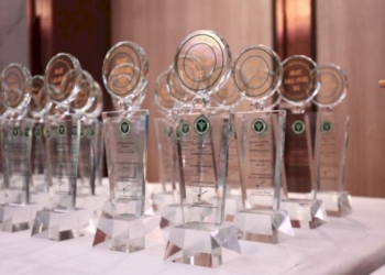 องคมนตรี-มอบรางวัล-smart-lab-&-x-ray-award-ประจำปี-2565