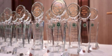 องคมนตรี-มอบรางวัล-smart-lab-&-x-ray-award-ประจำปี-2565