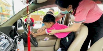 ชลบุรี-ฝึกเด็กอนุบาล-บีบแตรเอาตัวรอด-เผชิญเหตุถูกลืมทิ้งไว้ในรถ-–-ข่าวสด