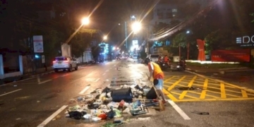 ฝนตกหนักเมืองพัทยาทำชายหาดเสียหายอีก-ขยะจำนวนมากโผล่ประจานความมักง่าย