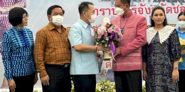 ผู้ว่าแจ้-สักการะ-5-สิ่งศักดิ์สิทธิ์ชลบุรี-เอาฤกษ์ชัย-เดินเข้าจวนผู้ว่า-0814-น.-พรุ่งนี้ลุยงานทันที-ติดดินเหมือนเดิม-–-topnews