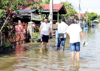 บางเสร่น้ำท่วมหนัก-50-หลังคาเรือน-หมู่บ้านสิริศาย์ได้รับผลกระทบ-เร่งหาแนวทางแก้ไขด่วน- 
