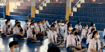 สัตหีบร่วมสถานศึกษารณรงค์รวมใจต้านภัยเอดส์