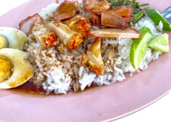 จานด่วนชลบุรี-หมูแดงโภชนากร&ก๋วยเตี๋ยวบ้านบึง