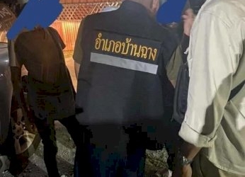 ว่อนคลิปควงปืนขู่-นายอำเภอโร่แจงไม่ใช่ปลัดฯ-เป็น-'อดีตพลเรือตรี'-หยิบกั๊กไปสวม