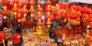 คึกคัก!-เมืองพัทยาเริ่มนำโคมไฟสีแดงออกประดับตามถนนสายต่างๆ-สร้างสีสันเทศกาลตรุษจีน-2023