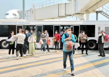 สายการบิน-loong-air-นำนักท่องเที่ยวจีน-160-ชีวิตเปิดเที่ยวบินปฐมฤกษ์สู่อู่ตะเภาปลุกกระแสท่องเที่ยวไทย