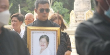 เผาแล้ว-“ป้าเขียด-นภาพร-หงสกุล”-ไร้เงาคนบันเทิงร่วมแสดงความอาลัย