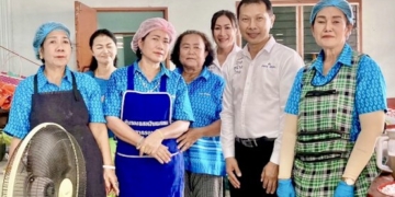 เพื่อไทยระยองมั่นใจนโยบายแจกเงิน-1-หมื่นถูกใจประชาชน-ขณะ-กกต.ตราด-ประชุมเลือกตั้งสมานฉันท์