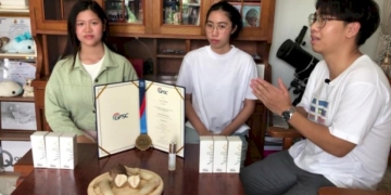 สุดเจ๋ง!-3-เยาวชนเชียงใหม่วิจัยชนะระดับชาติสกัดสาร“เห็ดเยื่อไผ่”ผลิตเซรั่มบำรุงผิวหน้าวางขายท้องตลาด